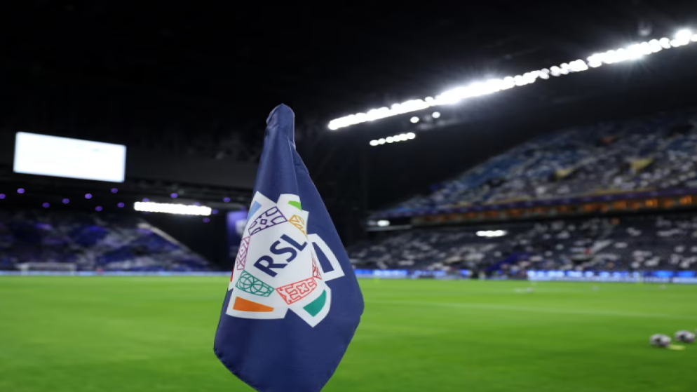 ظروف الطيران تؤجل مواجهة أبها والفيصلي في الدوري السعودي