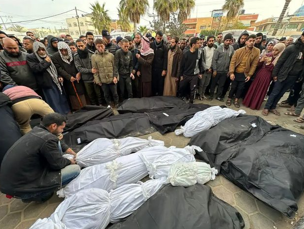 23 شهيدا في قصف الاحتلال مدينتي غزة وخان يونس