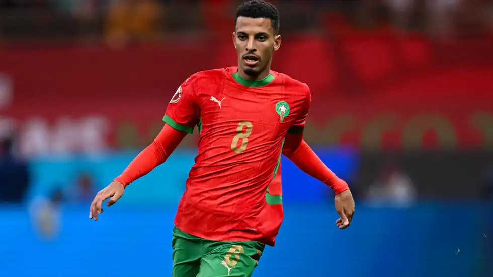 بسبب أوناحي ..  تحذير كتالوني غير مباشر إلى وهبي