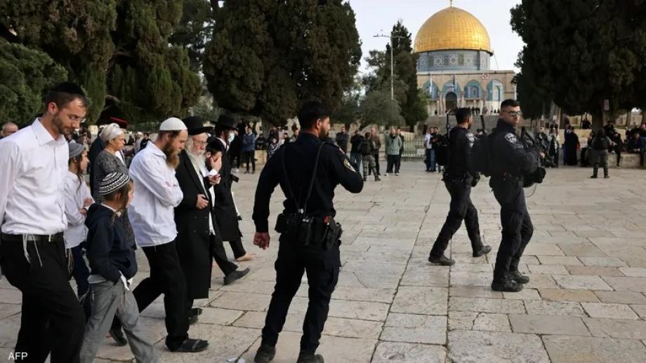 مستوطنون يواصلون اقتحام المسجد الأقصى