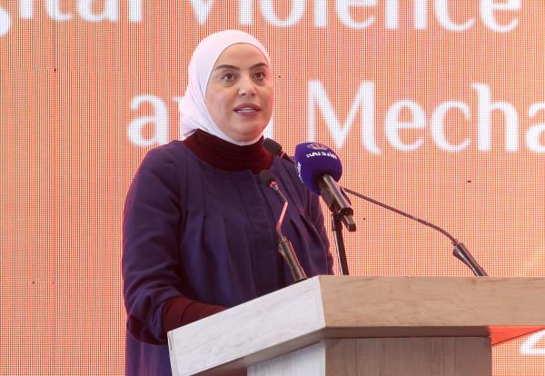 بني مصطفى تفتتح جلسات حوارية حول العنف الرقمي ضد المرأة