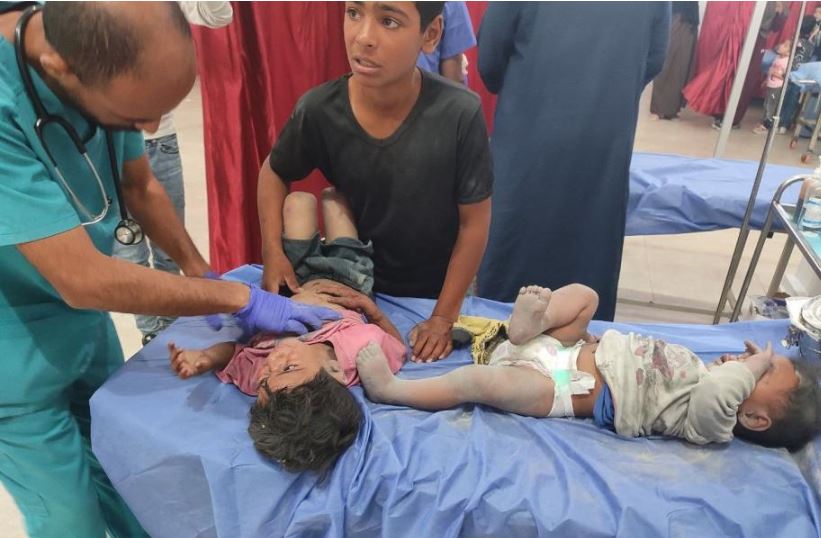 غزة  ..  الاحتلال يقصف مربعًا سكنيًا بمخيم البريج