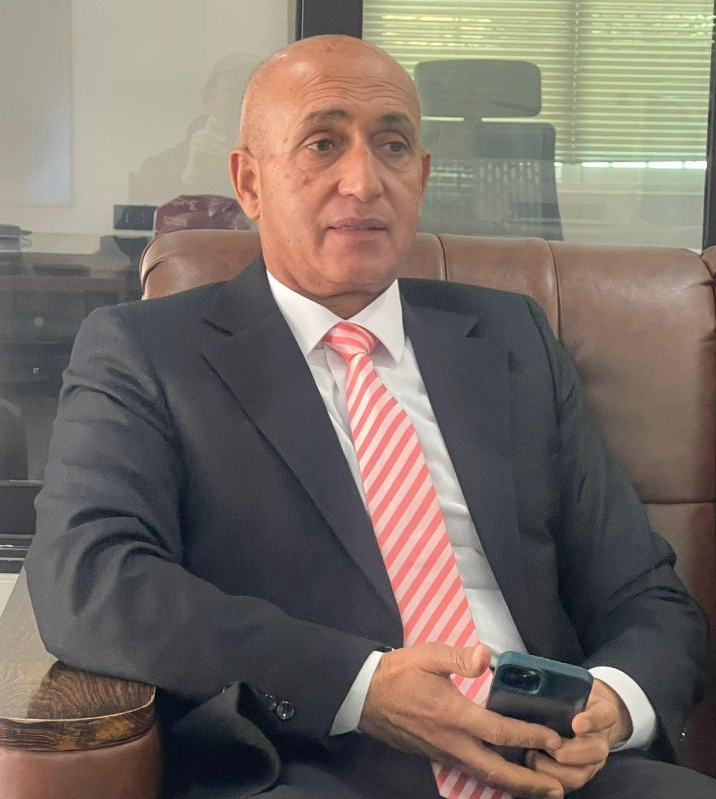 هل يتحول البرلمان إلى بوابة عبور نحو الحكومة؟