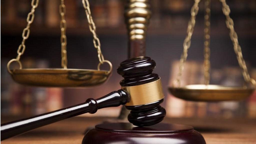 السجن 10 سنوات لرئيس مجلس إدارة سابق و12 عام لنجله