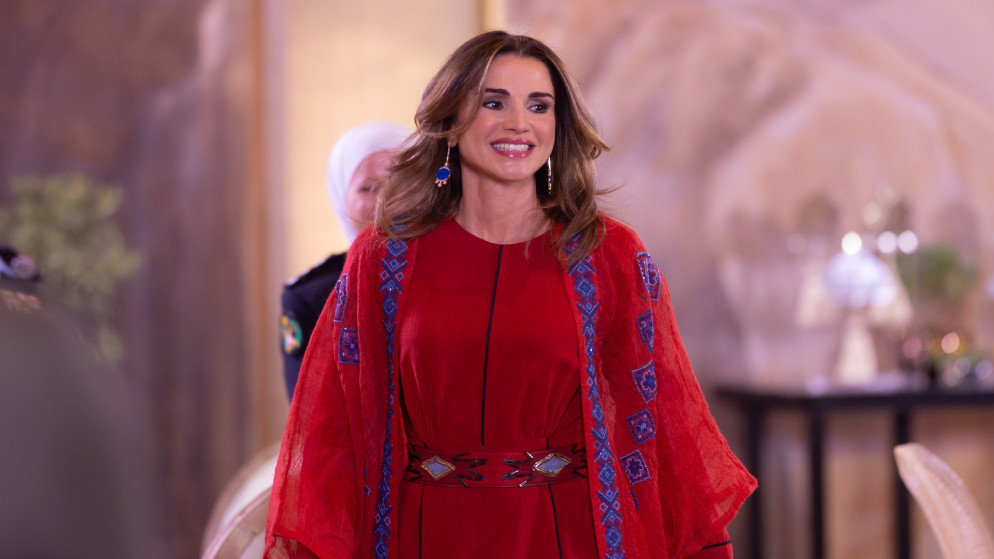 الملكة رانيا تهنئ الأميرة إيمان بقدوم مولودتيها 