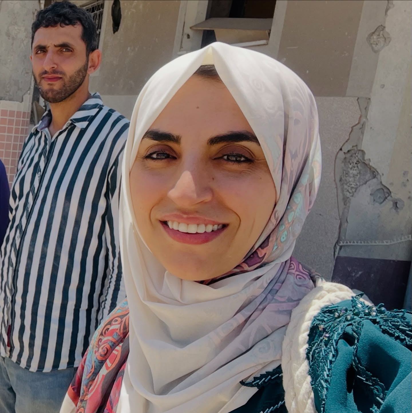 الكتابة تحت النار ..  ديوان "وادي" يوثّق الفقد والأمل في غزة 