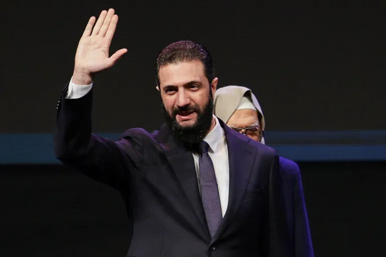 الشرع يصدر عفوا عاما ويستثني مرتكبي الانتهاكات بحقوق السوريين