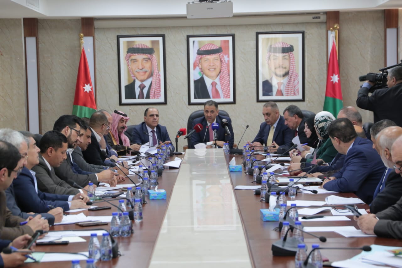 "الاقتصاد النيابية تبحث قانون الأبنية 2025 والشواربة يؤكد: لا ضرائب جديدة"