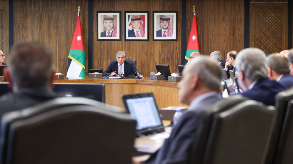 تراجع صافي الاقتراض في عهد حكومة حسّان مقارنة بالحكومتين السابقتين 
