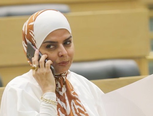  الرياطي: "جمعية يرأسها وزير حصلت على 10 آلاف دينار دون مشروع ..  وتزوروننا في نهاية الأسبوع!