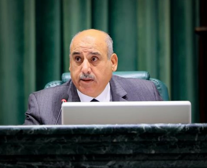 القاضي يوجّه بفتح أبواب "بيت الشعب" أمام المواطنين بتصاريح خاصة لحضور الجلسات