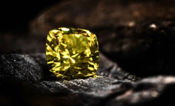 كنز مدفون منذ ملياري عام  ..  ما سر الماسة الفريدة؟
