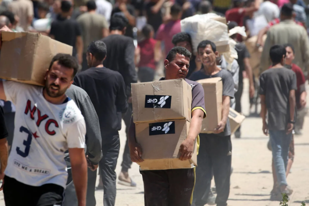 هجوم على حافلة يودي بحياة 5 من عمال الإغاثة في غزة