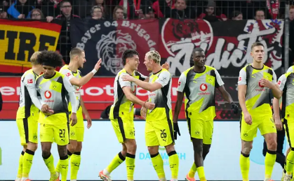 برشلونة يستهدف تدعيم خط دفاعه من البوندسليجا