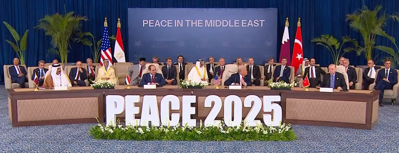 مصر وقطر والولايات المتحدة وتركيا يوقّعون وثيقة وقف الحرب في غزة