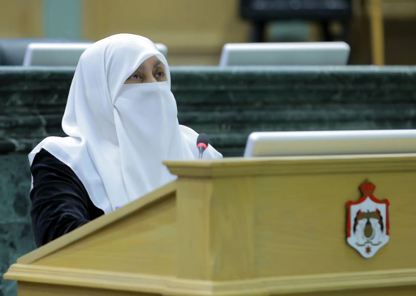 العتوم: نسب المسارات ألغت رغبة الطالب وخلقت أعباء تربوية وتنظيمية خطيرة