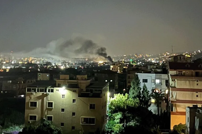 مسيرة إسرائيلية تقصف بلدة زبقين بجنوب لبنان