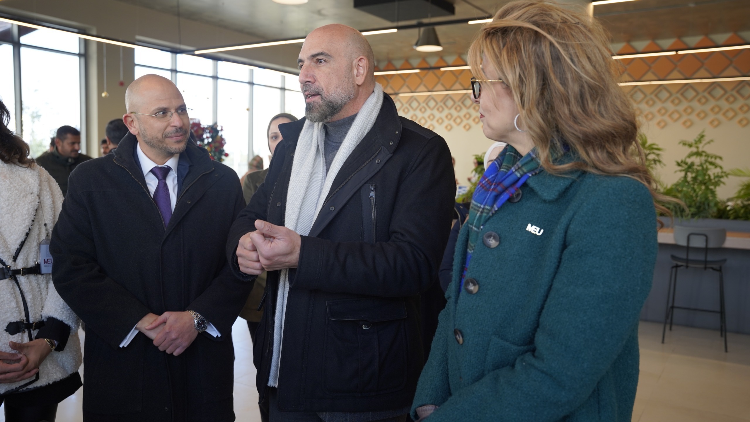  نقيب الصيادلة الكيلاني يفتتح حملة توعوية في "الشرق الأوسط"