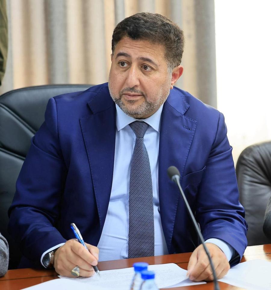 النائب الرقب يسأل الحكومة: من أعطى "إمباكت" حق التدخل بمناهجنا؟  
