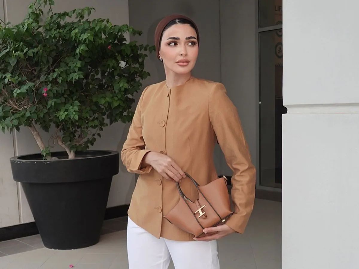 لون واحد فقط ..  يمنح إطلالة المحجبات فخامة لافتة هذا الربيع 