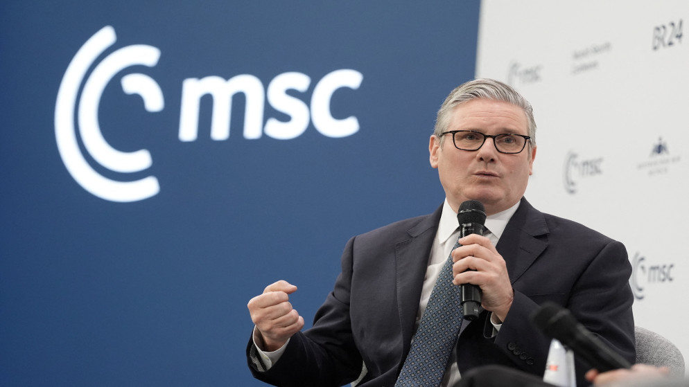 رئيس وزراء بريطانيا: علينا بناء "قوة صلبة" والتأهب للقتال إذا لزم الأمر