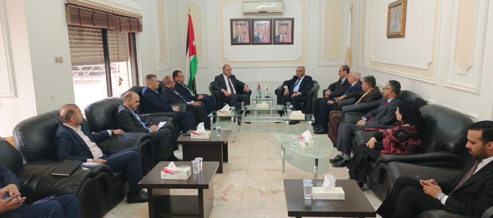الشواربة يهنئ مجلس نقابة الصحفيين الجديد ويؤكد دعم أمانة عمان لدور الإعلام الوطني