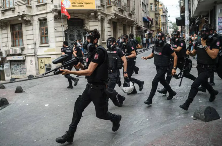 إصابة 7 من الشرطة التركية في اشتباك مع مسلحين من «داعش»