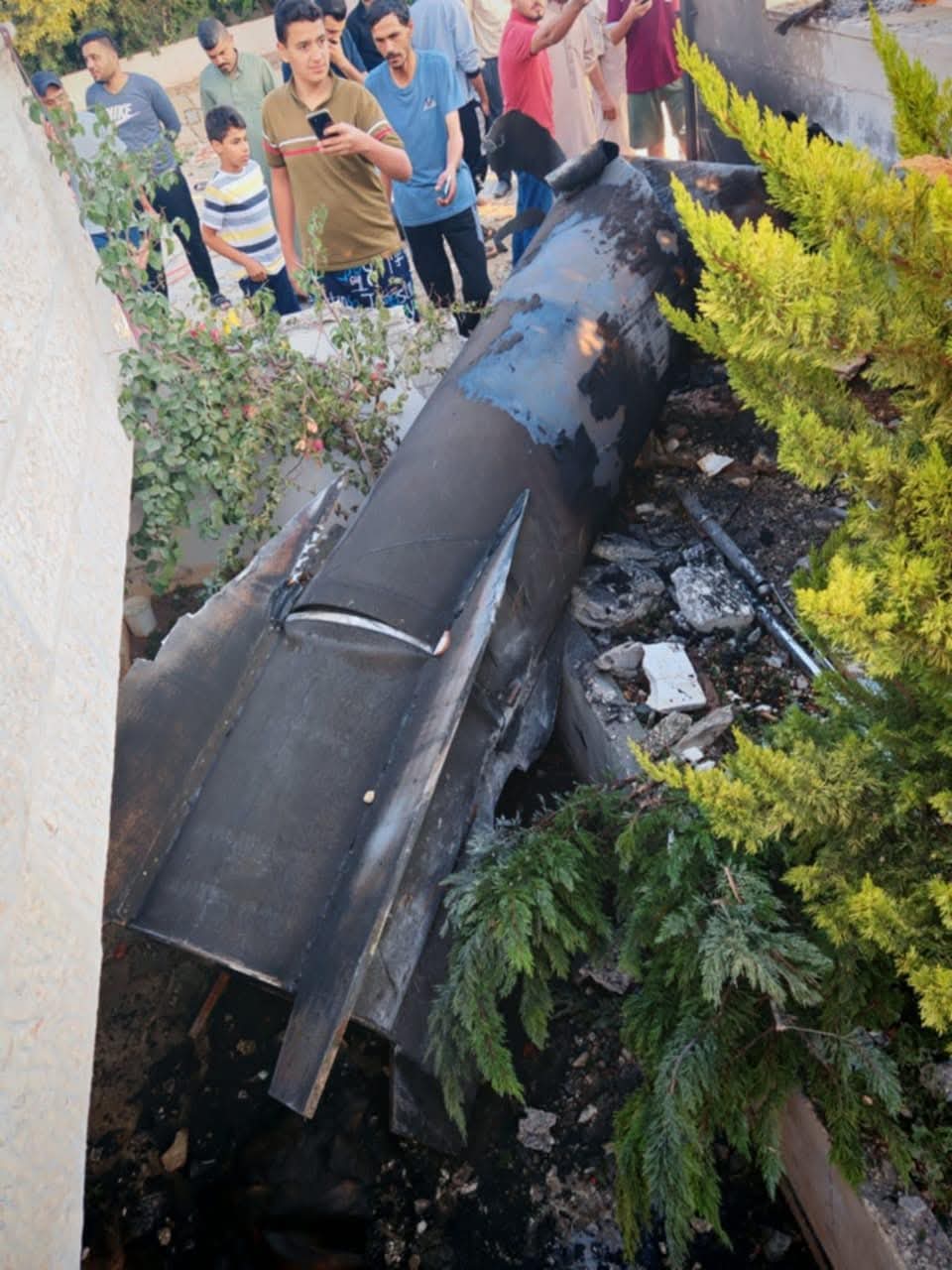 سقوط شظايا صاروخ في مأدبا