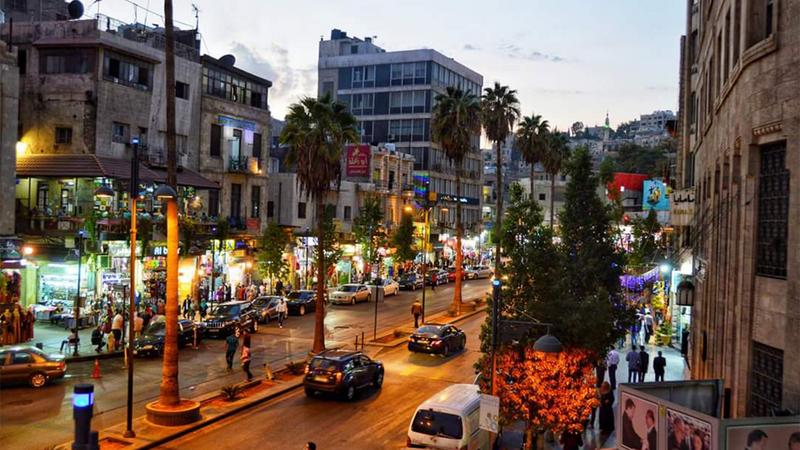 الاقتصاد بين الوهم والحقيقة: هل تحوّل النشاط التجاري في الأردن إلى "محلات خدمات"؟