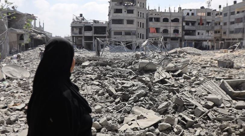 مدينة غزة تُباد ..  فلسطينيون يؤكدون تمكسهم ببيوتهم رغم سعي إسرائيل لتهجيرهم 