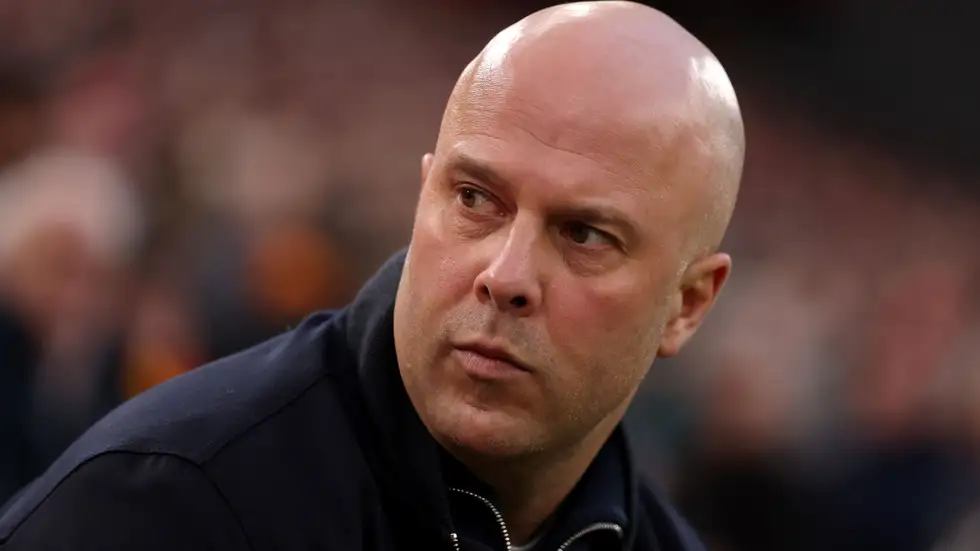 سلوت: أخشى على ليفربول من هذه الكارثة ..  وأعيش أصعب فتراتي