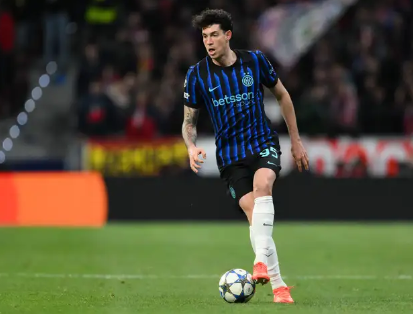 باستوني: طلبت مغادرة إنتر خلال فترة كونتي