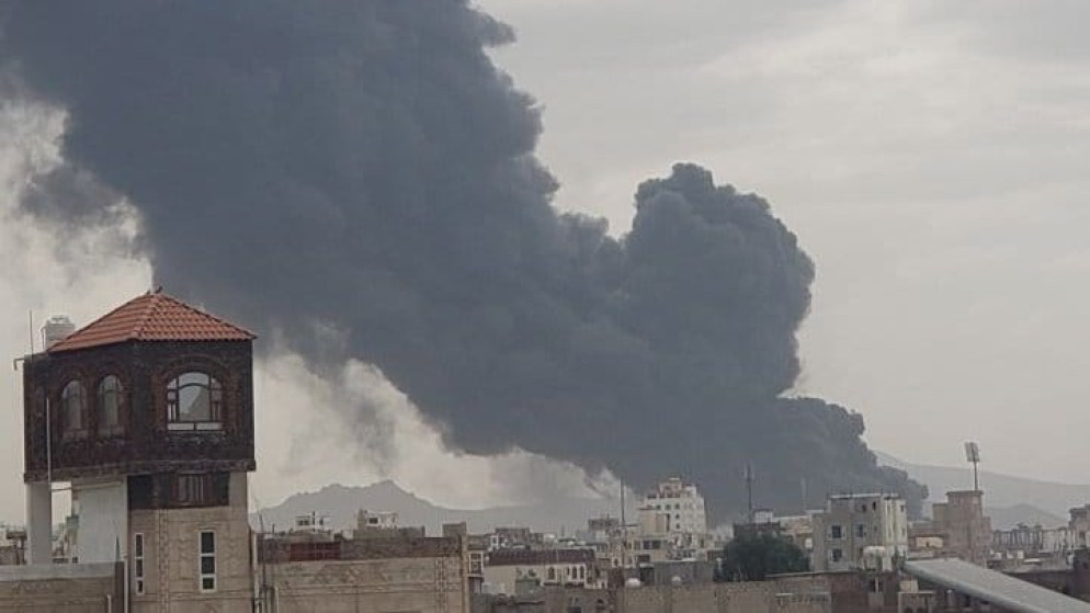 وسائل إعلام يمنية: مطار صنعاء يتعرض لهجوم "إسرائيلي"