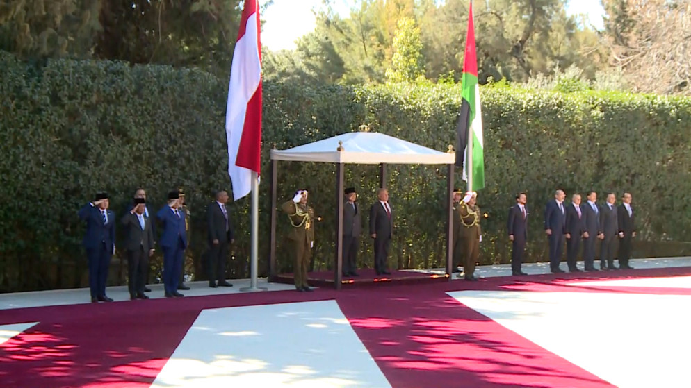 الملك يستقبل الرئيس الإندونيسي ويعقدان مباحثات في قصر بسمان