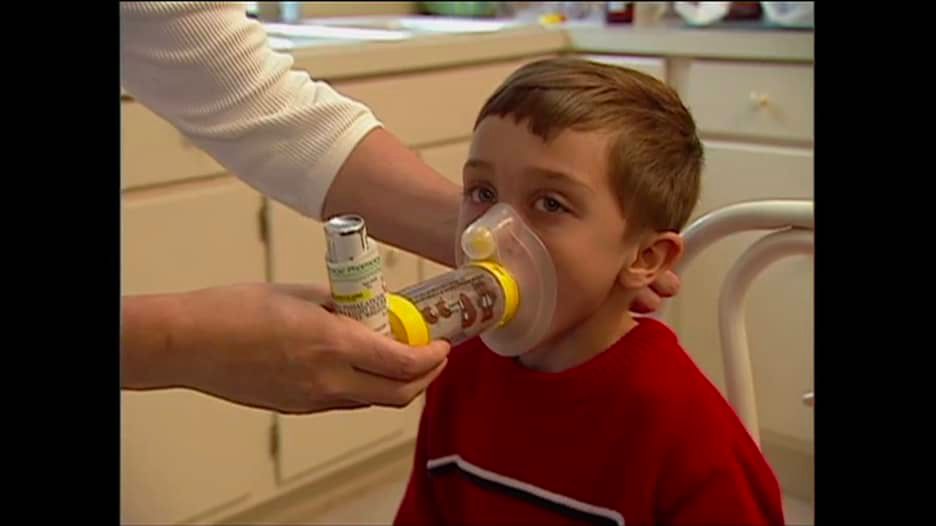 الدكتور الطراونة  .. لتجنب المخاطر الصحية للعاصفة الرملية يمنع على هؤلاء الخروج من المنزل 