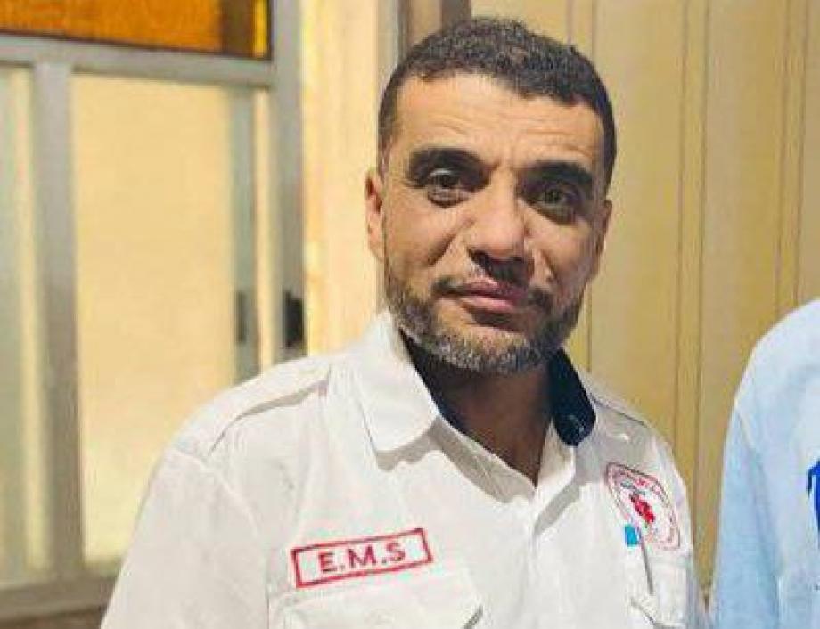 الأب خفاجة يصرخ بحثًا عن مصير ابنه المفقود "مخلص" سائق الإسعاف  