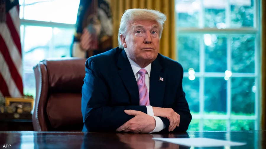 ترمب يشهر ورقة «تغيير النظام» في طهران