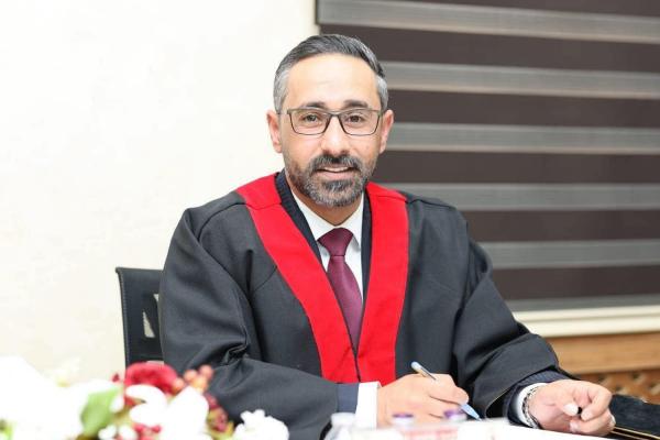 المحامي محمود الطراونة  ..  مبارك الماجستير
