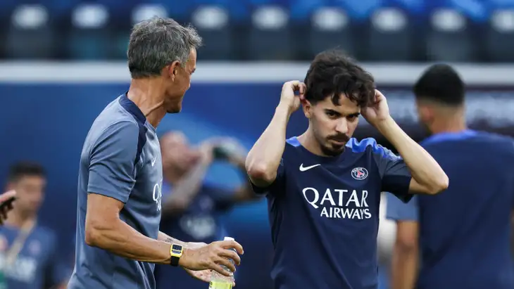 "الوضع غير مطمئن" ..  إنريكي يثير المخاوف حول فيتينيا قبل موقعة بايرن ميونخ