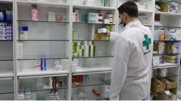 أزمة أدوية جديدة في لبنان ..  ووعود بحلها