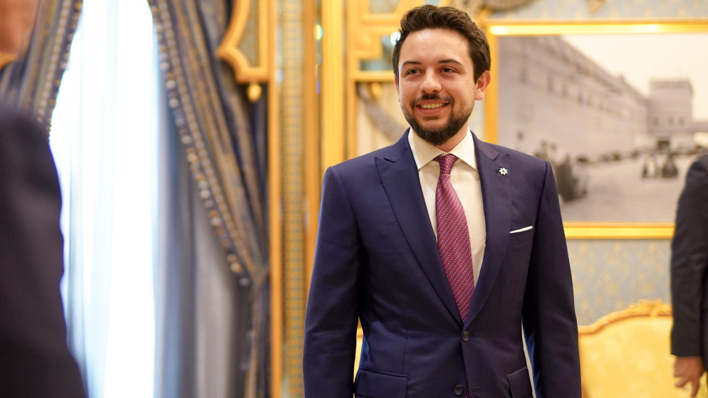 ولي العهد يهنئ الأمير عمر بن فيصل بفوزه بعضوية الاتحاد الدولي للرياضات الإلكترونية