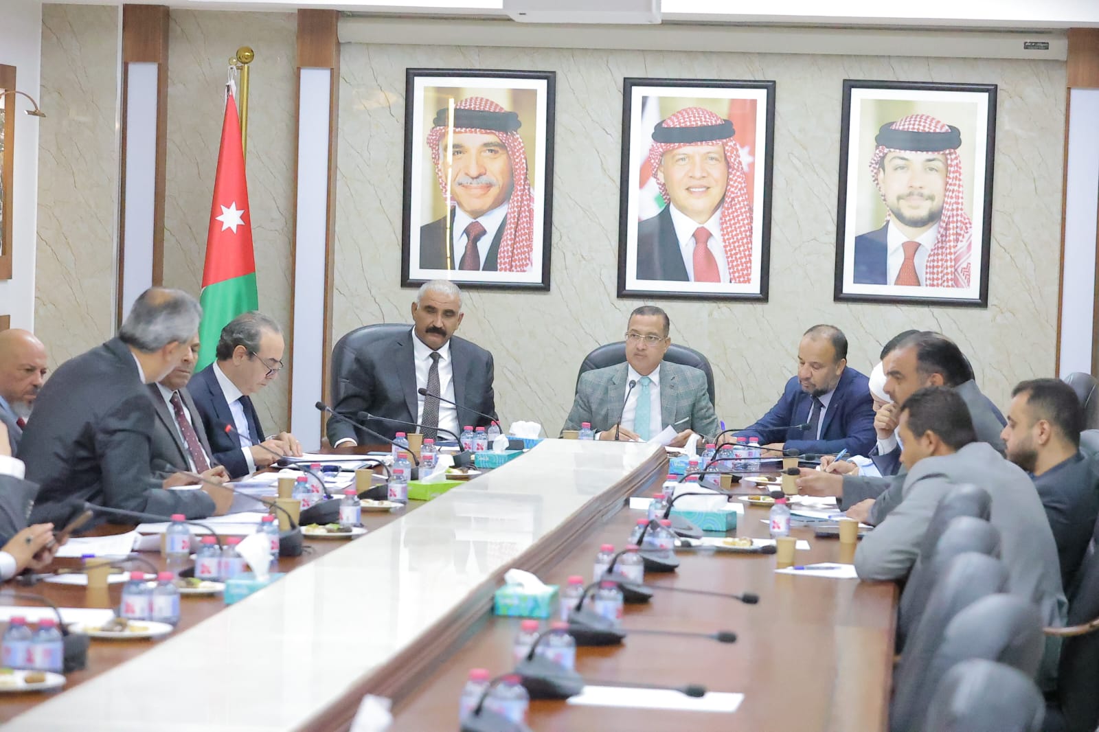 "الإدارية النيابية" تستمع إلى آراء ومقترحات النقابات المهنية حول مشروع قانون الإدارة المحلية