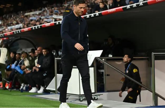 صمت مدو من ريال مدريد ..  هل حُسم مصير ألونسو قبل مواجهة ألافيس؟