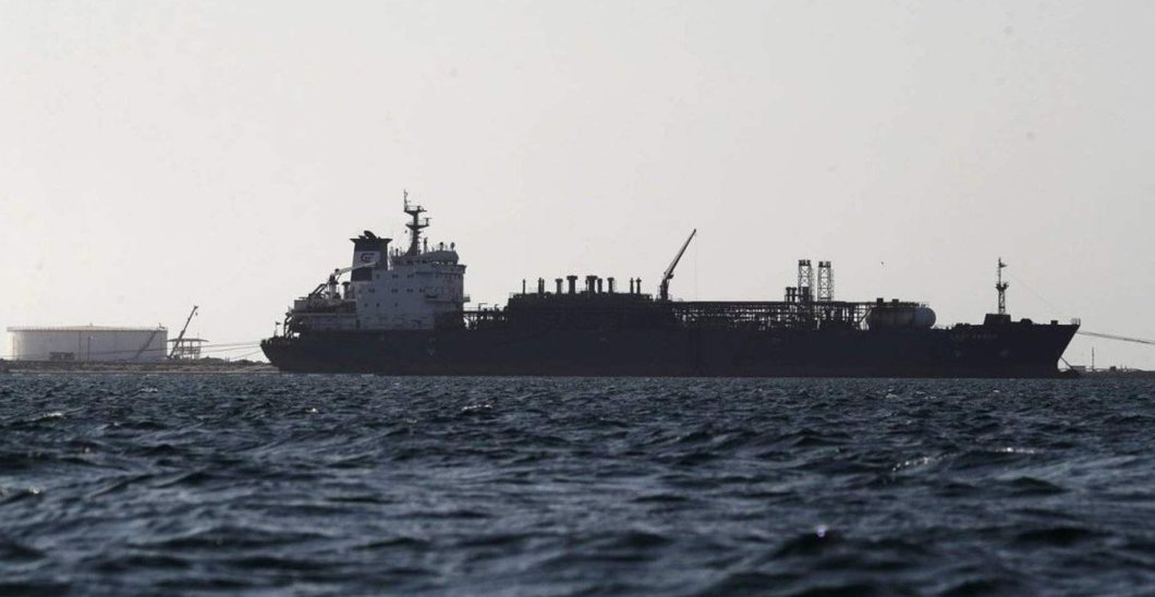 استهداف سفينة تجارية جنوب غربي الحديدة اليمنية