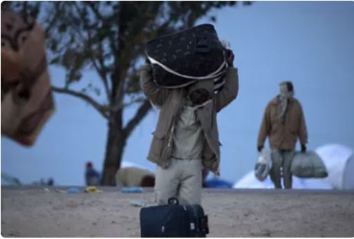 ترحيل 700 مهاجر سوداني من شرق ليبيا