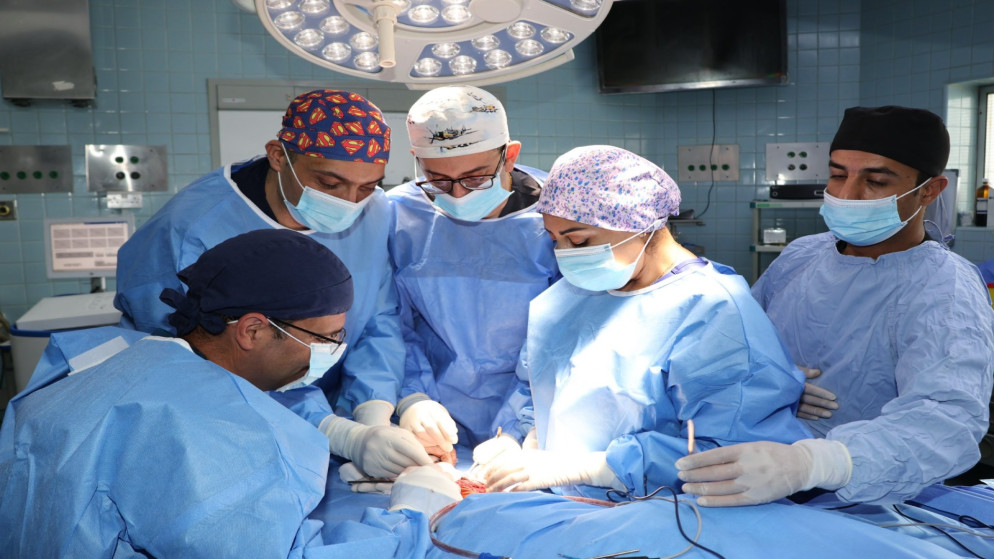 استئصال ورم سرطاني باستخدام تقنية التجميد الجراحي في الخدمات الطبية 