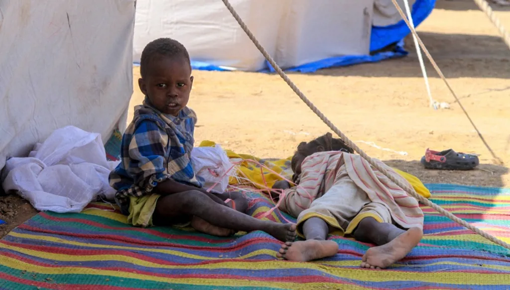 البرهان يؤكد استعداده للتعاون ..  ترامب: سأعمل مع السعودية والإمارات ومصر لإنهاء حرب السودان