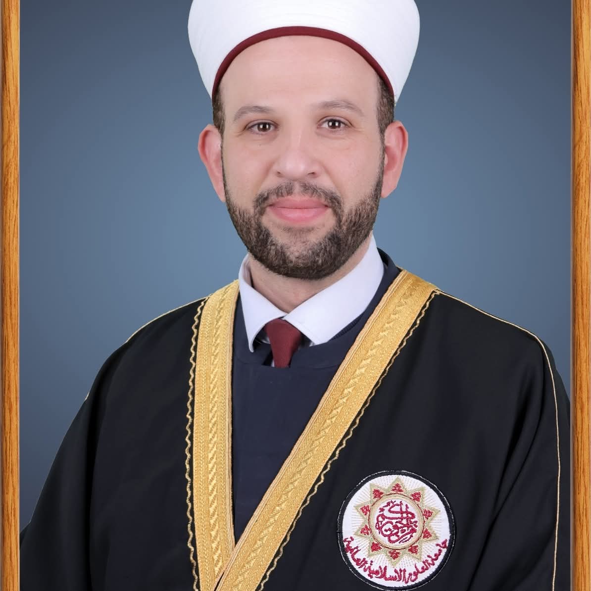 الاستهزاء بالمعلمين داخل المجموعات الطلابية يكشف تراجع هيبة المعلم وأزمة الأخلاق في البيئة التعليمية