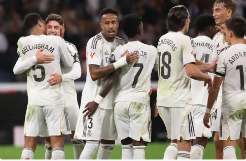 صفقة مدوية ..  مانشستر يونايتد يخطط لضم نجم ريال مدريد