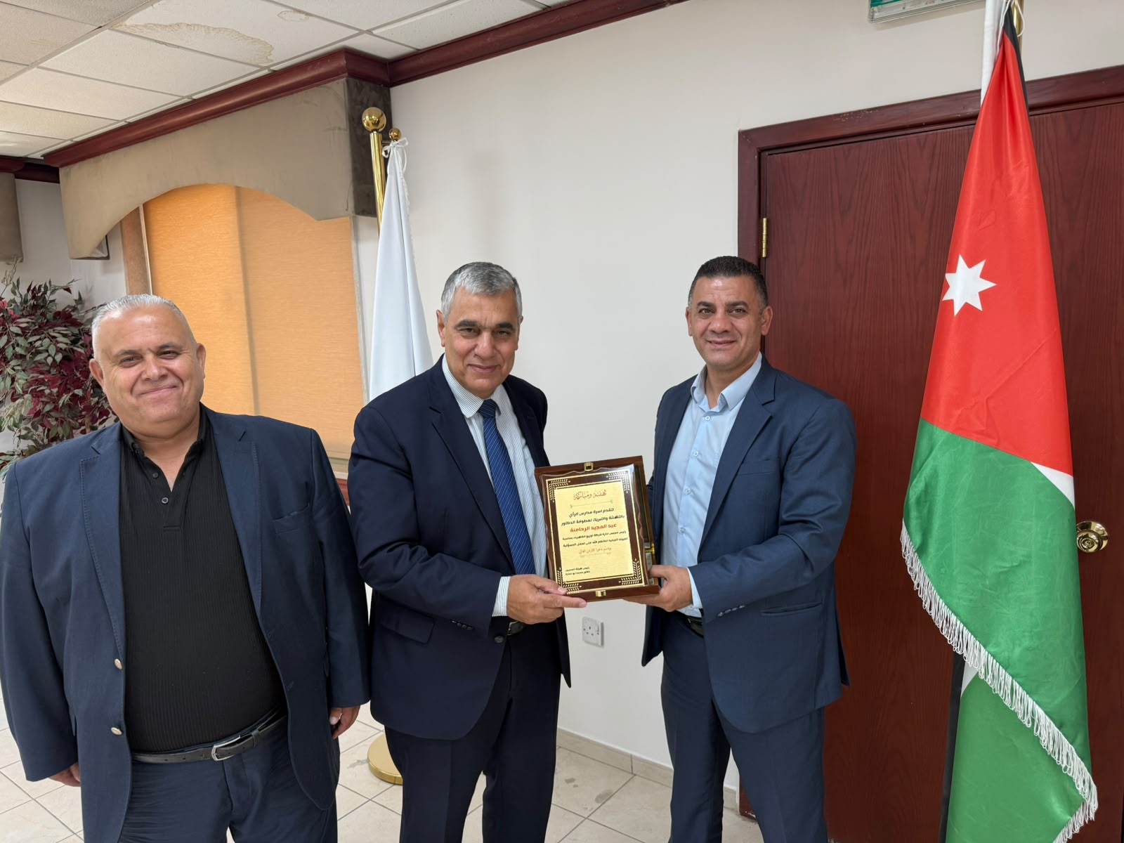 مدارس الرأي تبارك للرحامنة .. 